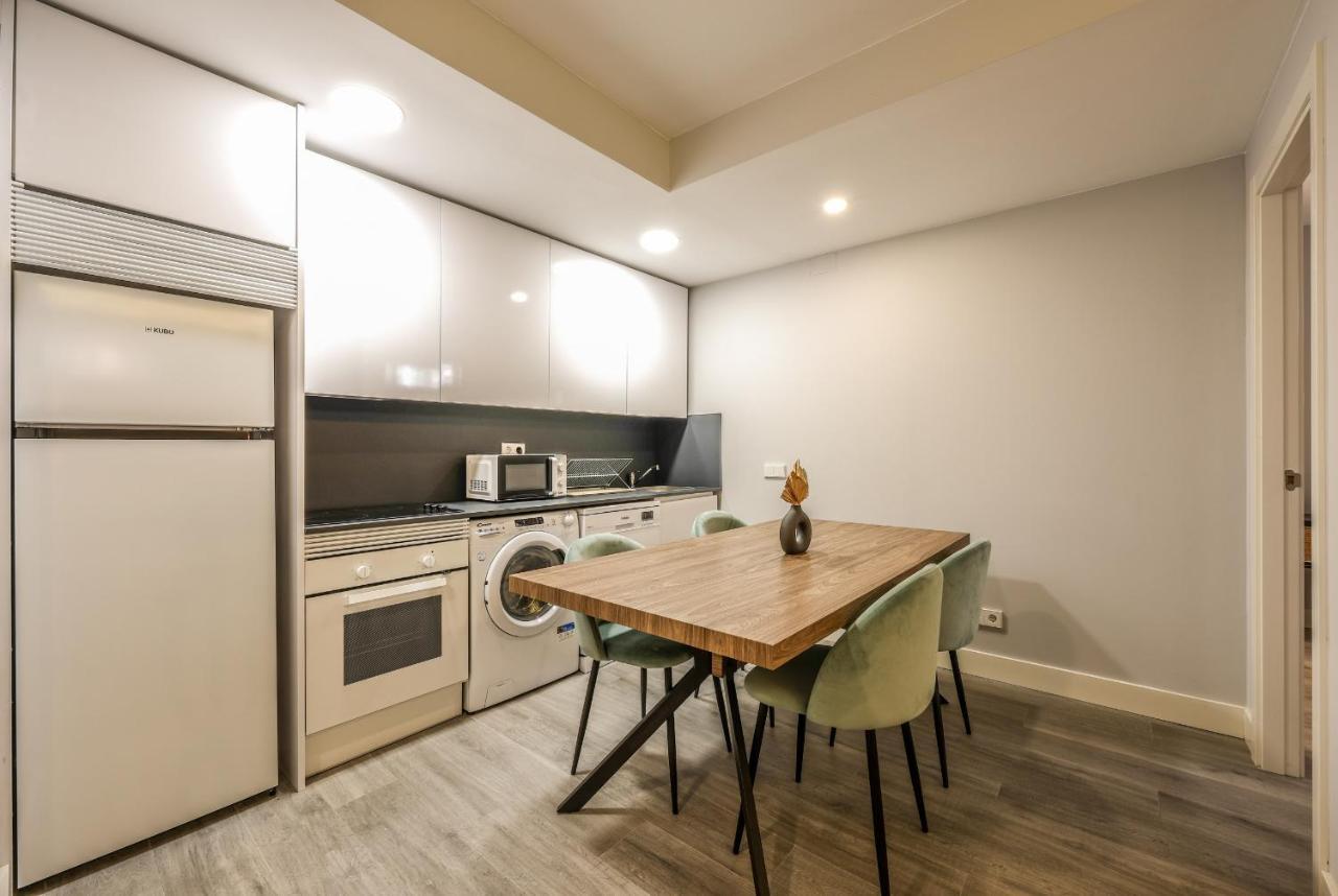 Apartamentos Reformados En Arturo Soria Madrid Exteriör bild
