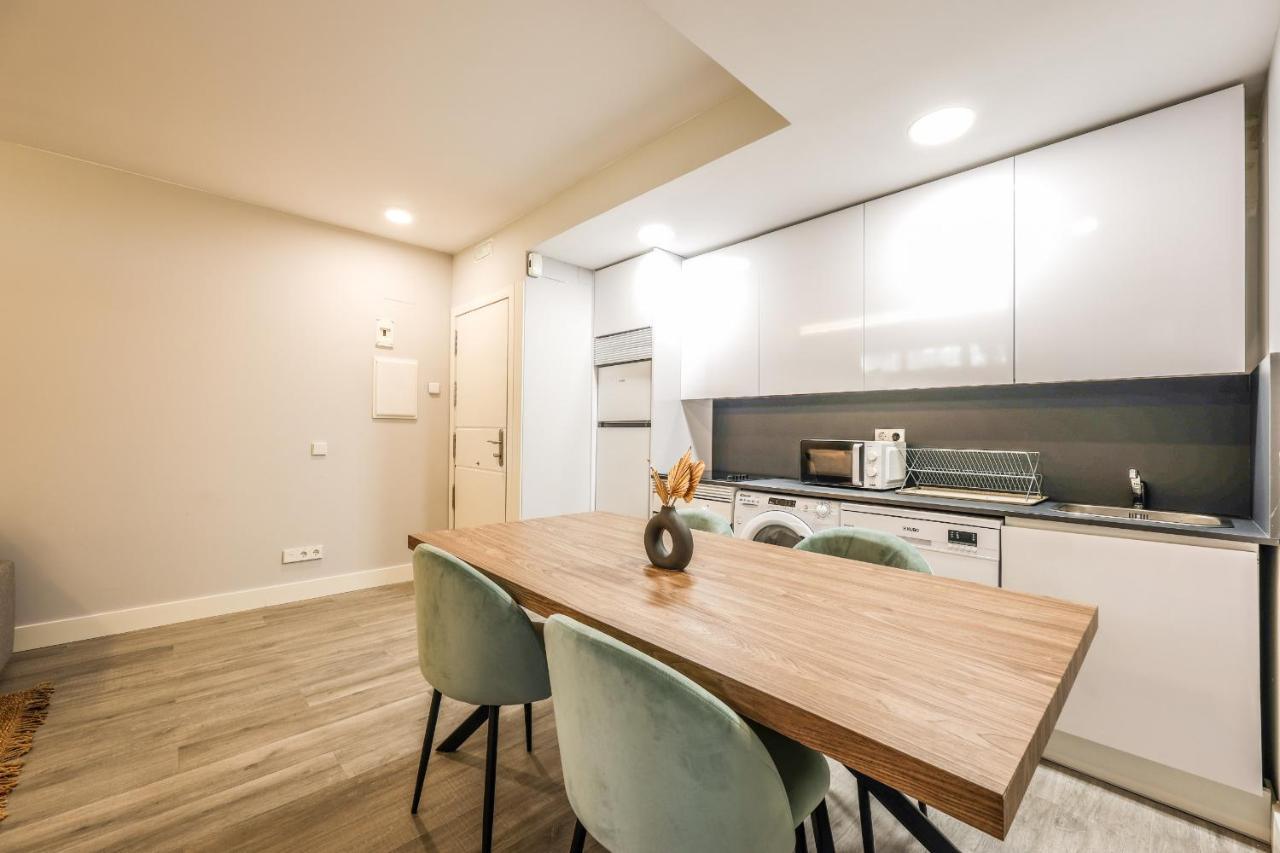 Apartamentos Reformados En Arturo Soria Madrid Exteriör bild