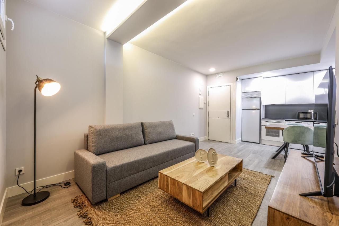 Apartamentos Reformados En Arturo Soria Madrid Exteriör bild