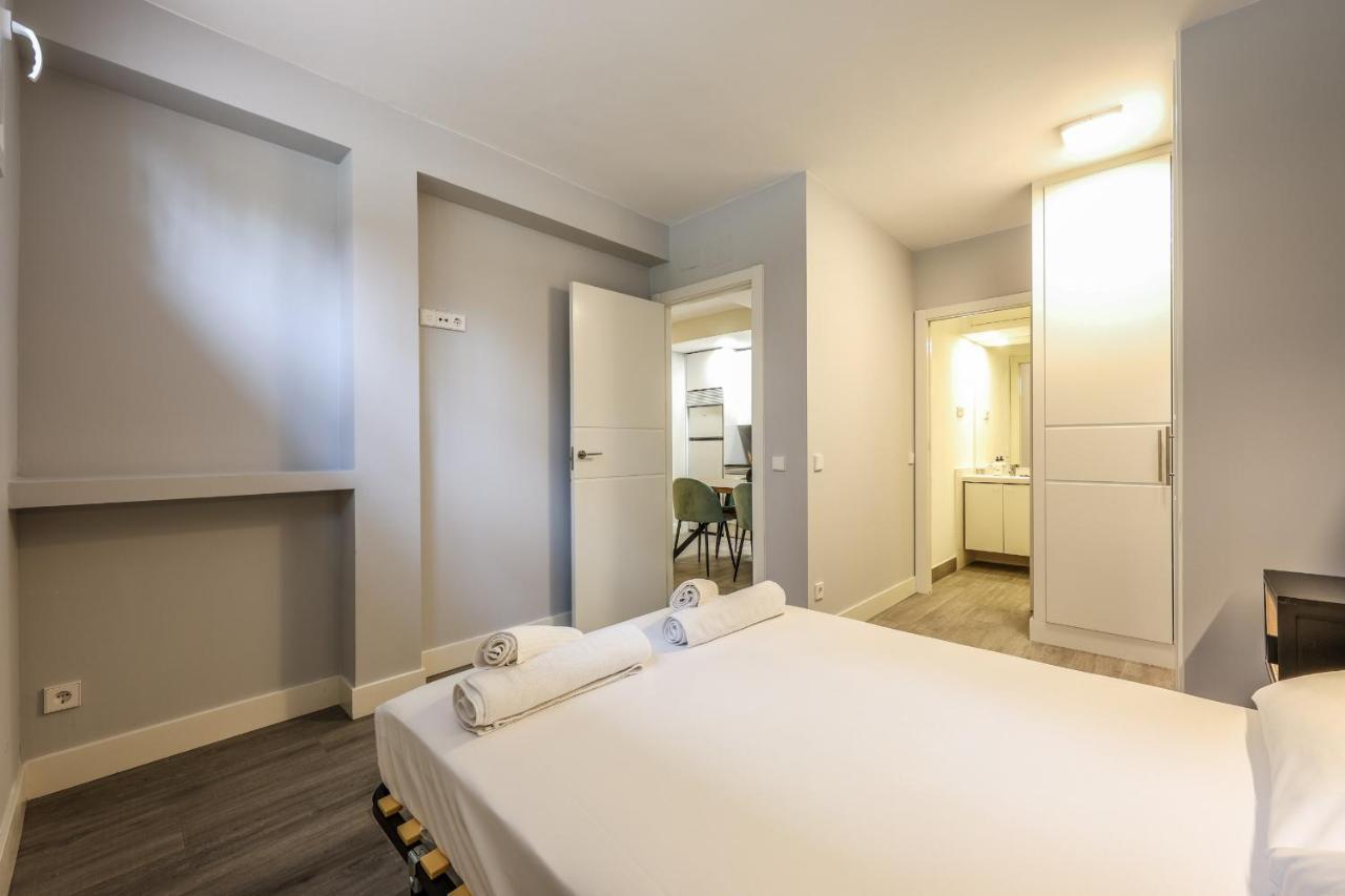 Apartamentos Reformados En Arturo Soria Madrid Exteriör bild