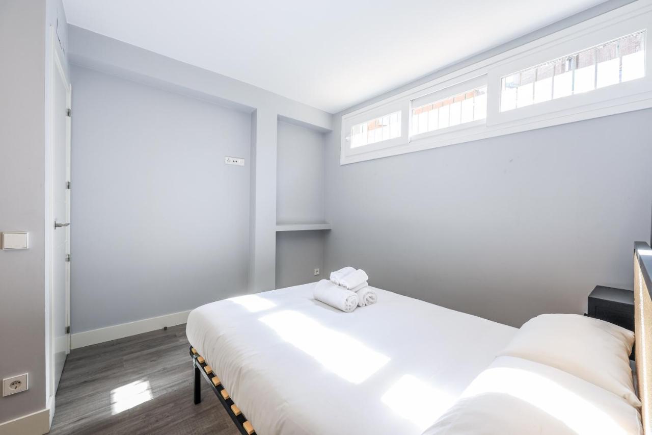 Apartamentos Reformados En Arturo Soria Madrid Exteriör bild