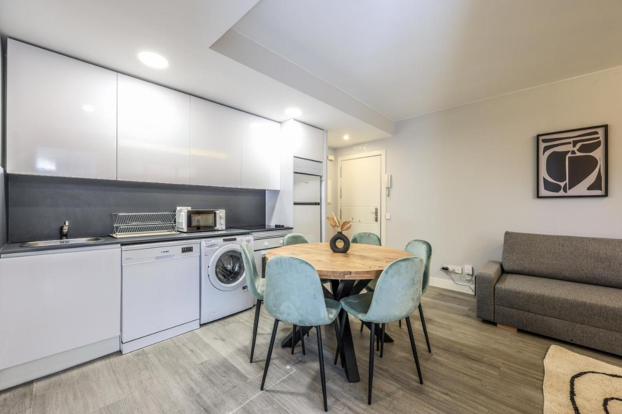 Apartamentos Reformados En Arturo Soria Madrid Exteriör bild