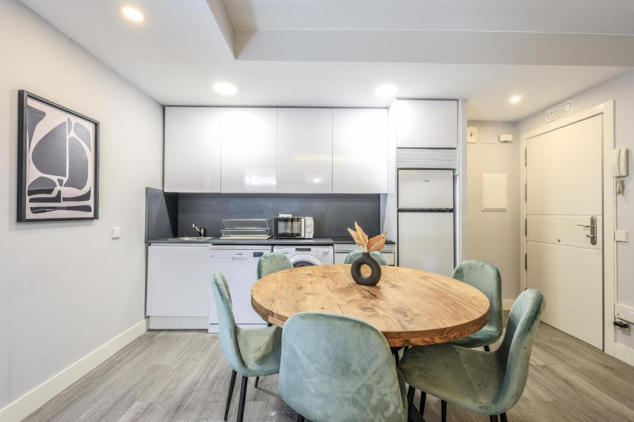Apartamentos Reformados En Arturo Soria Madrid Exteriör bild