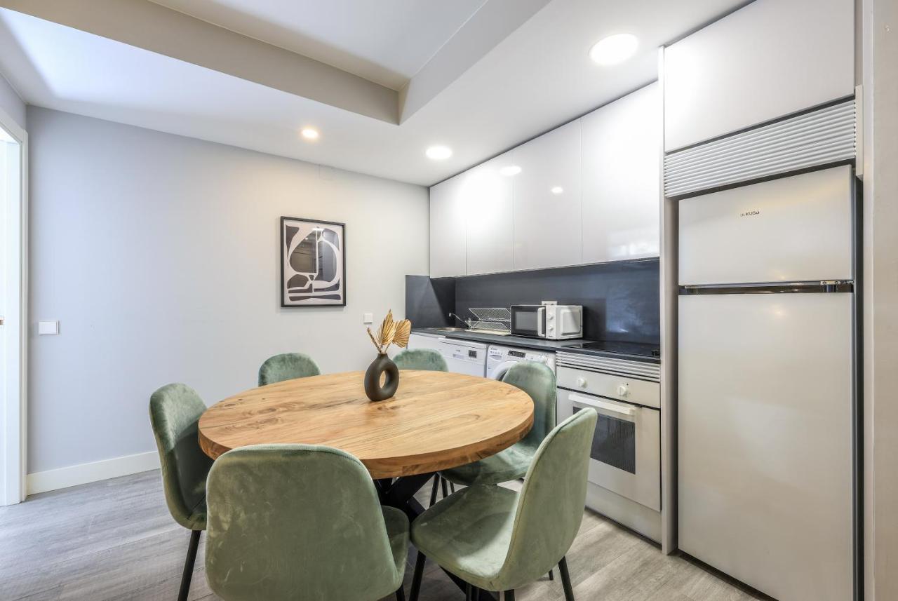 Apartamentos Reformados En Arturo Soria Madrid Exteriör bild